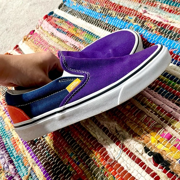 Multi colored VANS - Picture 1 of 4